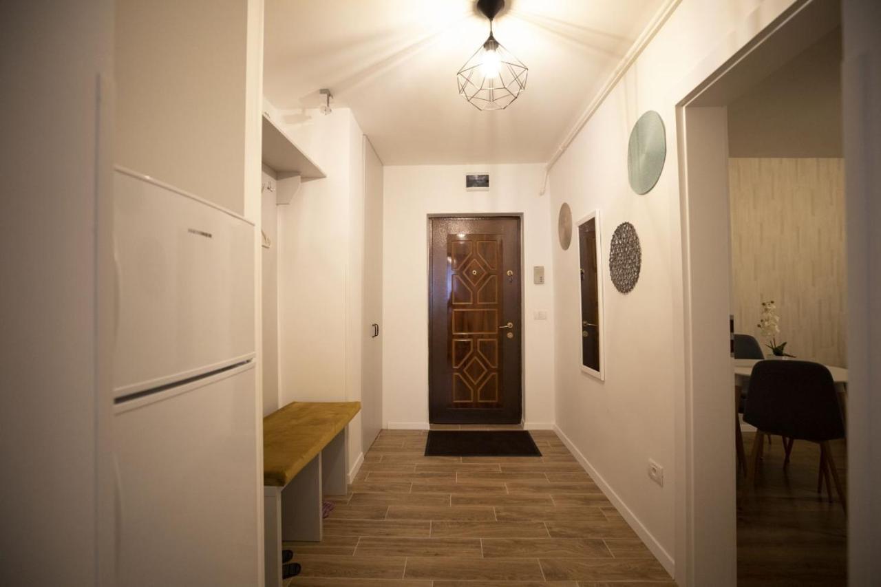 Smp Apartment 3 티미쇼아라 외부 사진